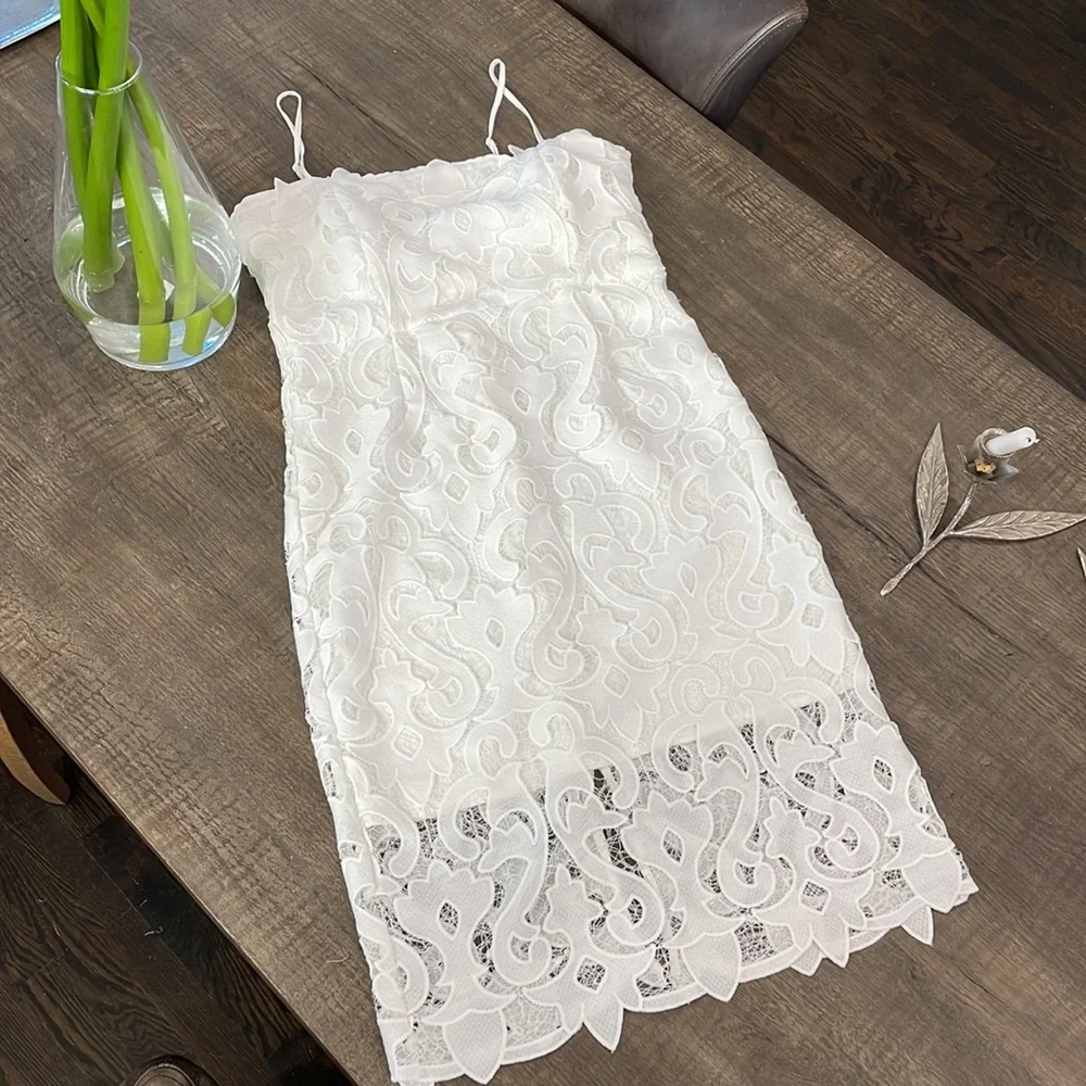 Bardot White Lace Dress - Picture 3 of 13